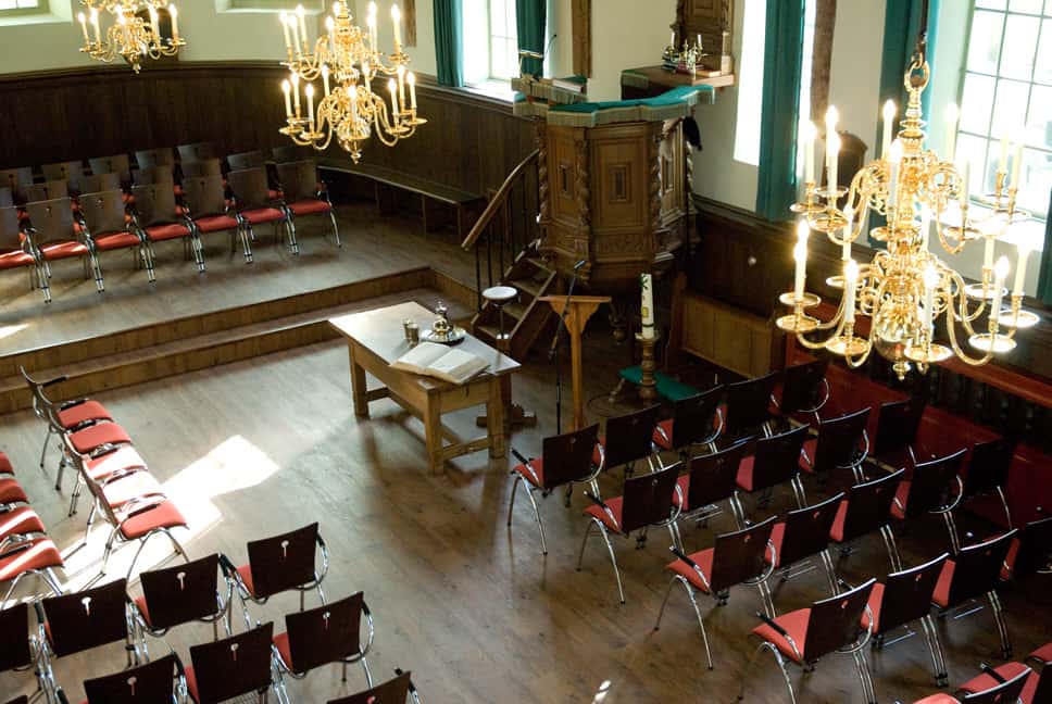 Kerkinrichting PKN Hantum - Kerkstoelen