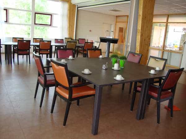 Rolstoelvriendelijke tafels