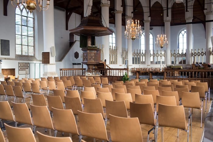 Koppelbare kerkstoelen Lynx casala