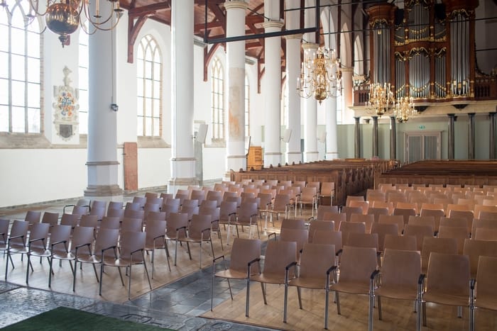 Kerkstoelen koppelbaar Lynx