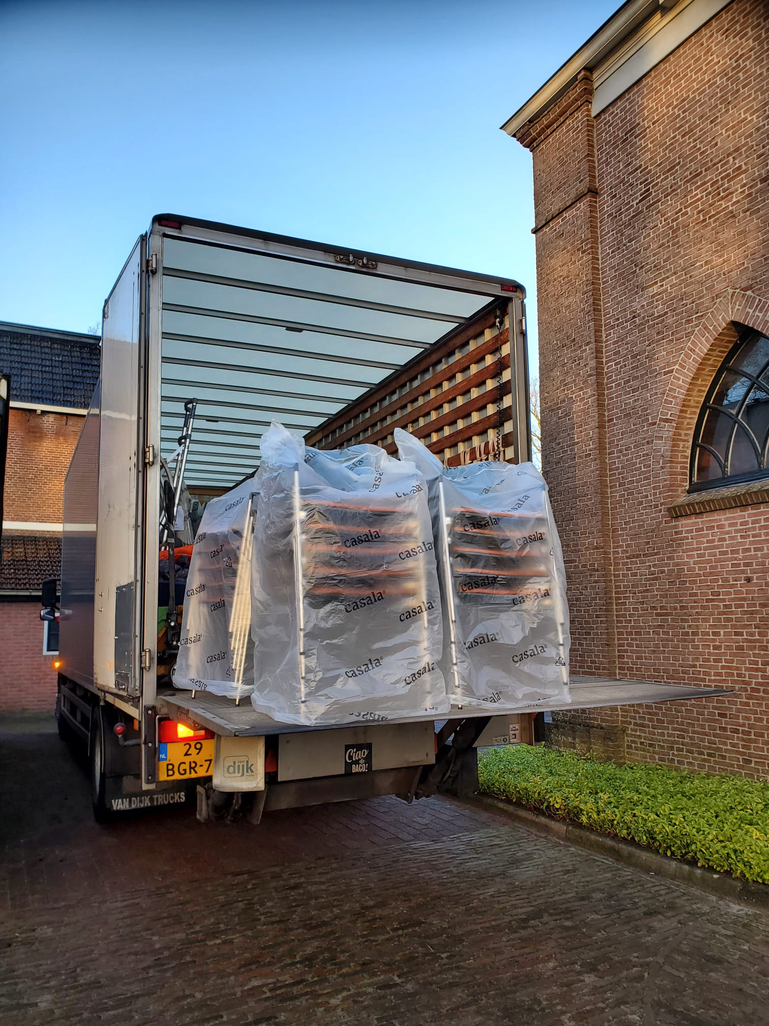 Levering Casala Lynx III kerkstoelen Protestantse Kerk Noardburgum