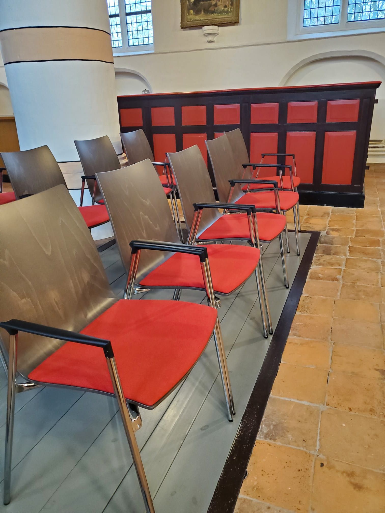 Interieur Hervormde Gemeente Ruinerwold Casala Lynx ll kerkstoel dichtbij